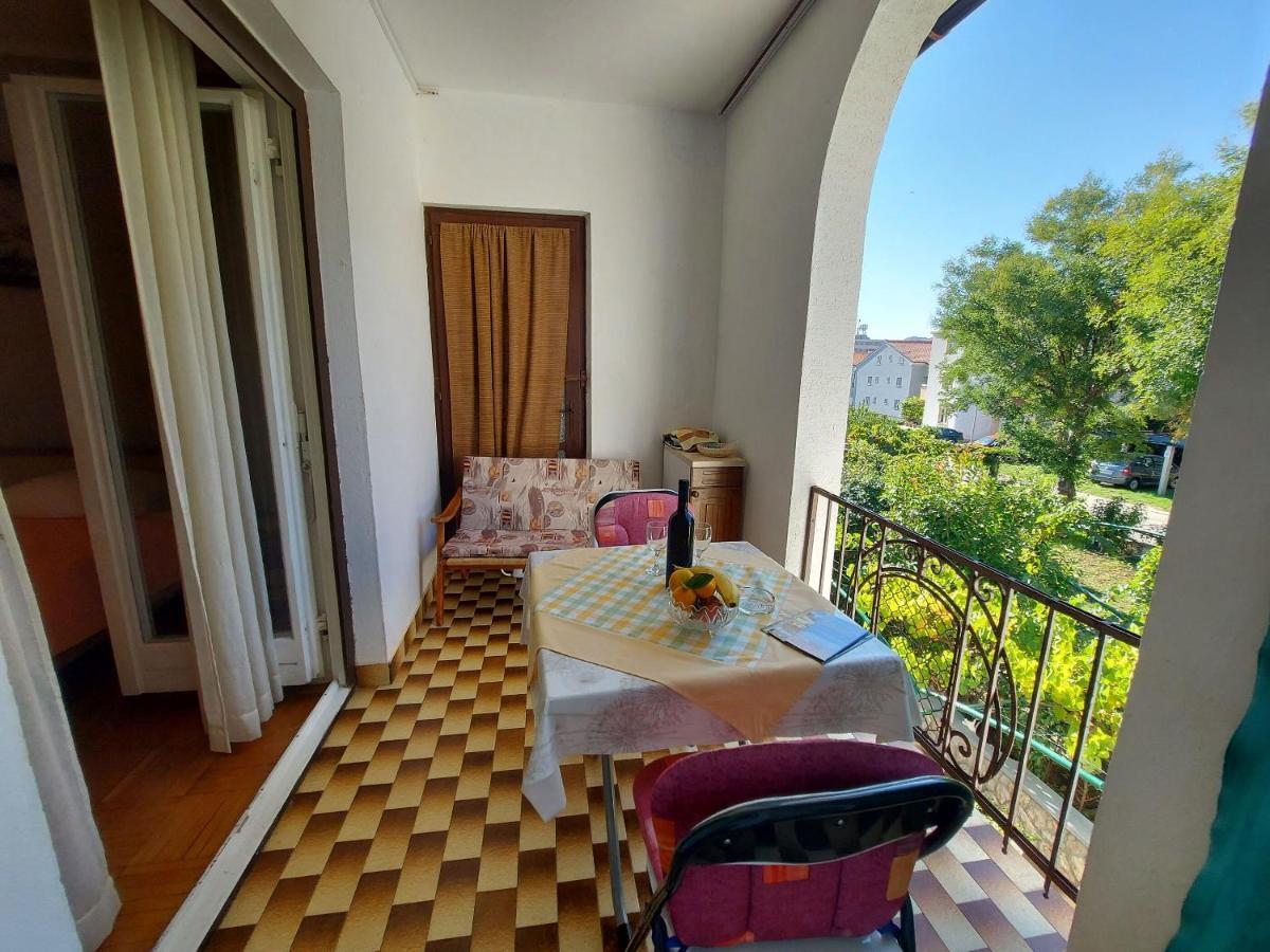 Apartments Fam Tomasic Baška Kültér fotó
