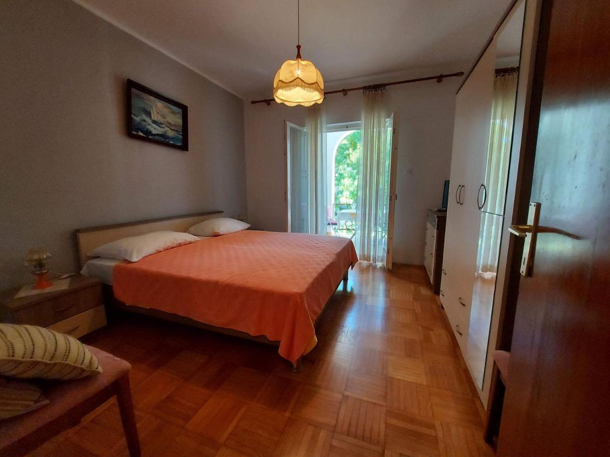 Apartments Fam Tomasic Baška Kültér fotó