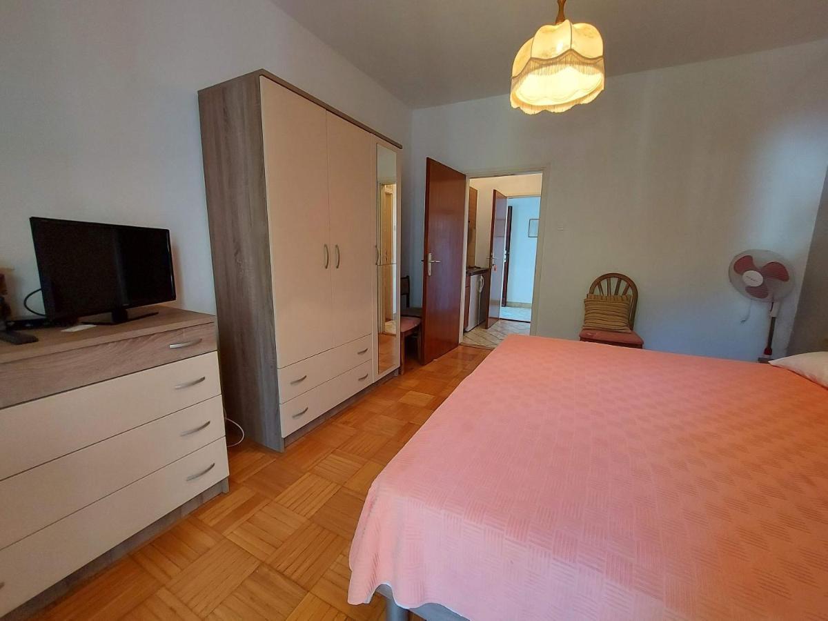 Apartments Fam Tomasic Baška Kültér fotó