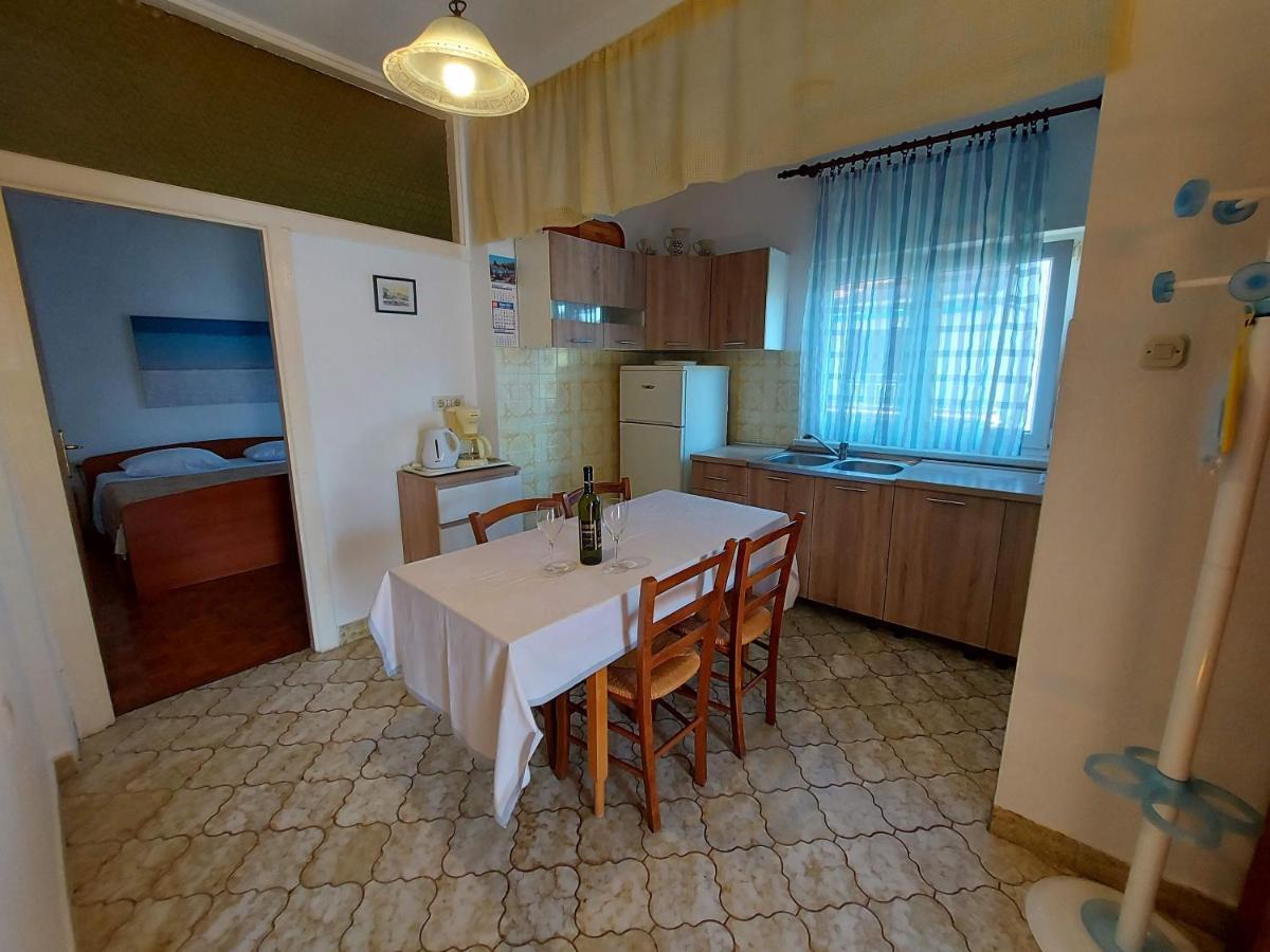 Apartments Fam Tomasic Baška Kültér fotó