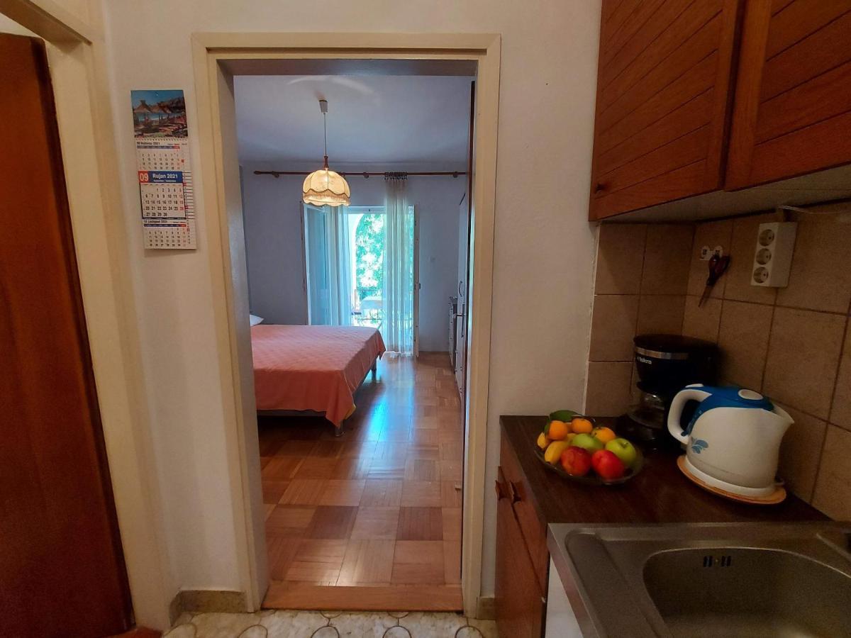 Apartments Fam Tomasic Baška Kültér fotó