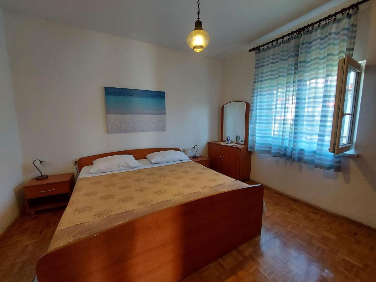 Apartments Fam Tomasic Baška Kültér fotó